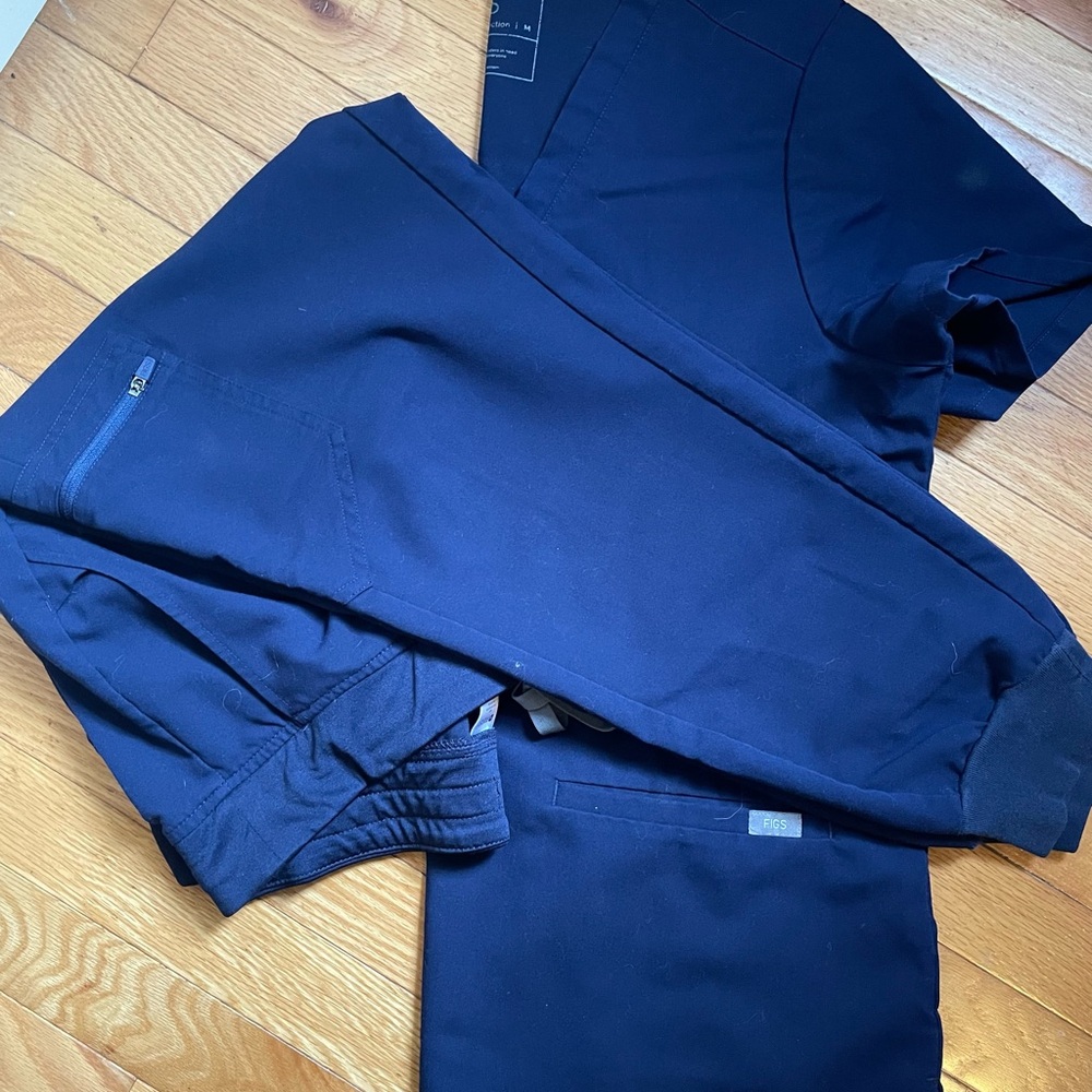 Figs women’s scrub set